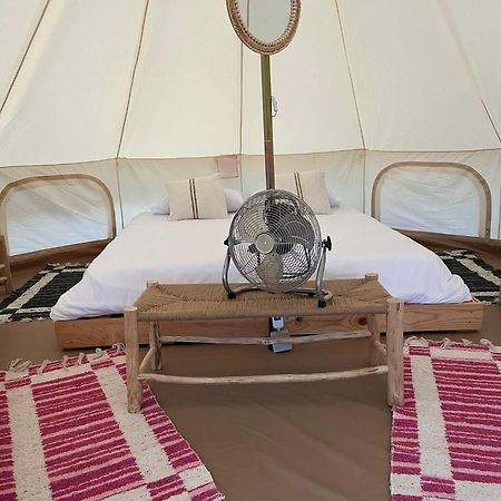 Camping Vila De Sarria Exteriér fotografie