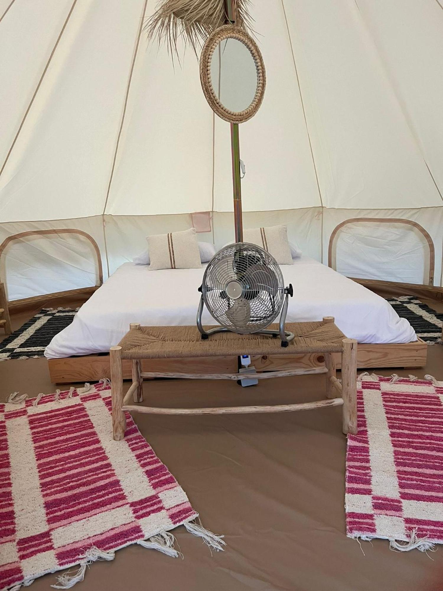 Camping Vila De Sarria Exteriér fotografie